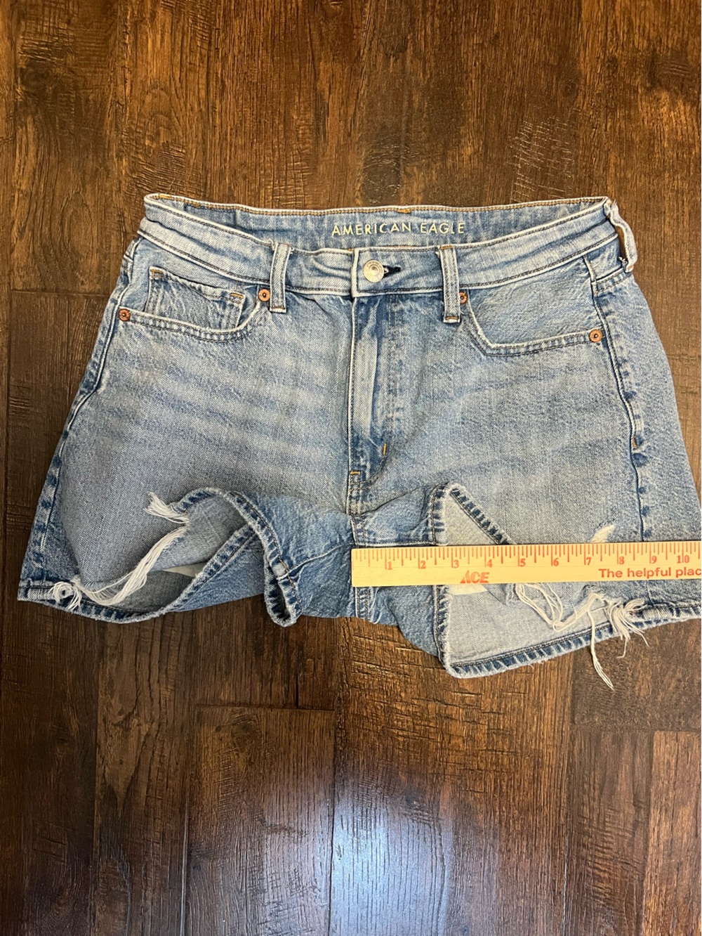 American Eagle Outfitters Light Blue Distressed High-Rise Mom Short Women 10 - Picture 9 of 10